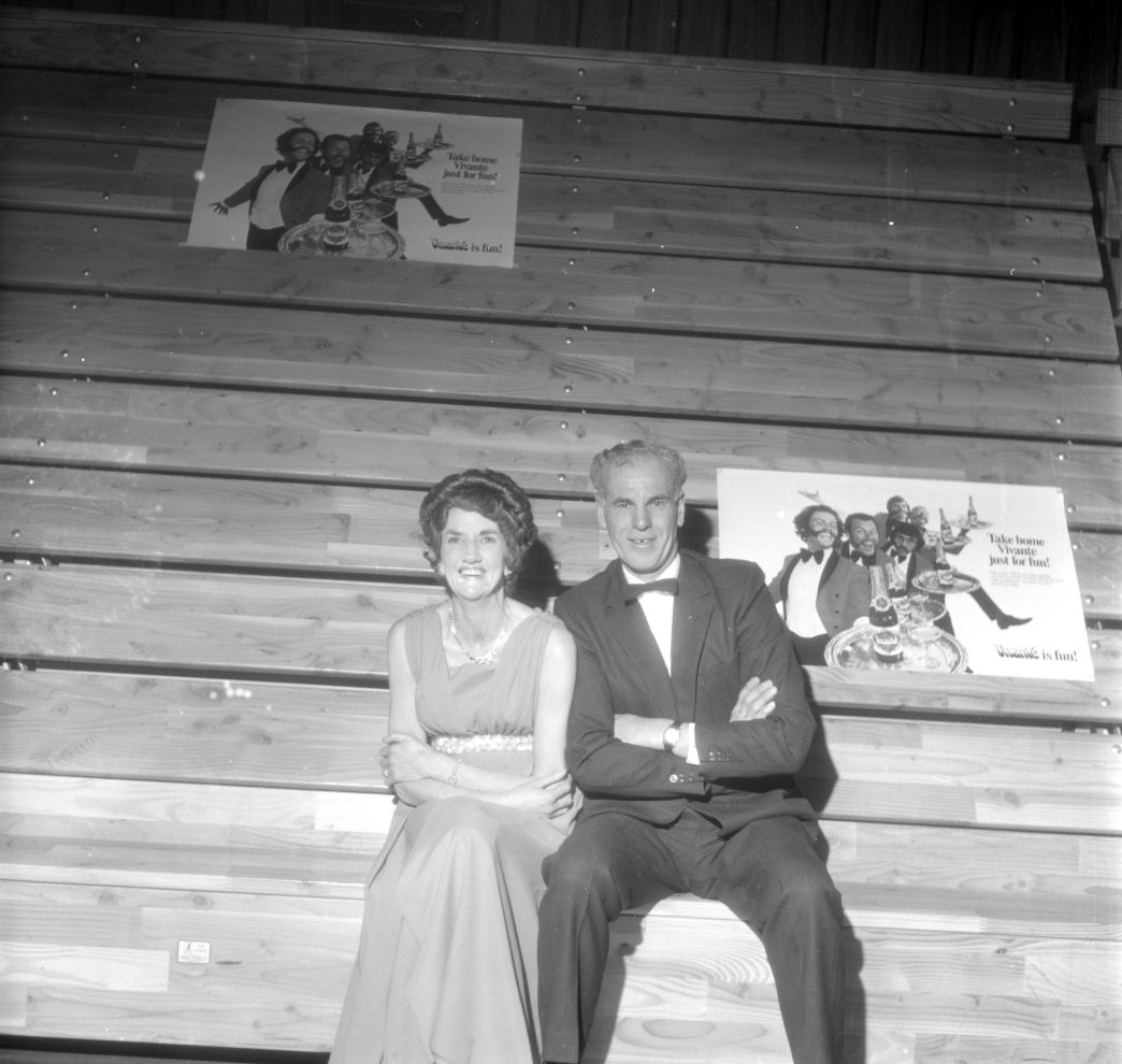RSA ball 1972; candid shots. [P1-6872-9262]