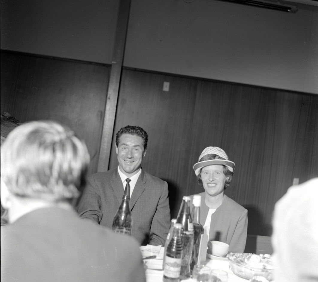 Wedding; Kenneth Greig McDonald and Elizabeth Pearlene Baker 17. [P1 ...