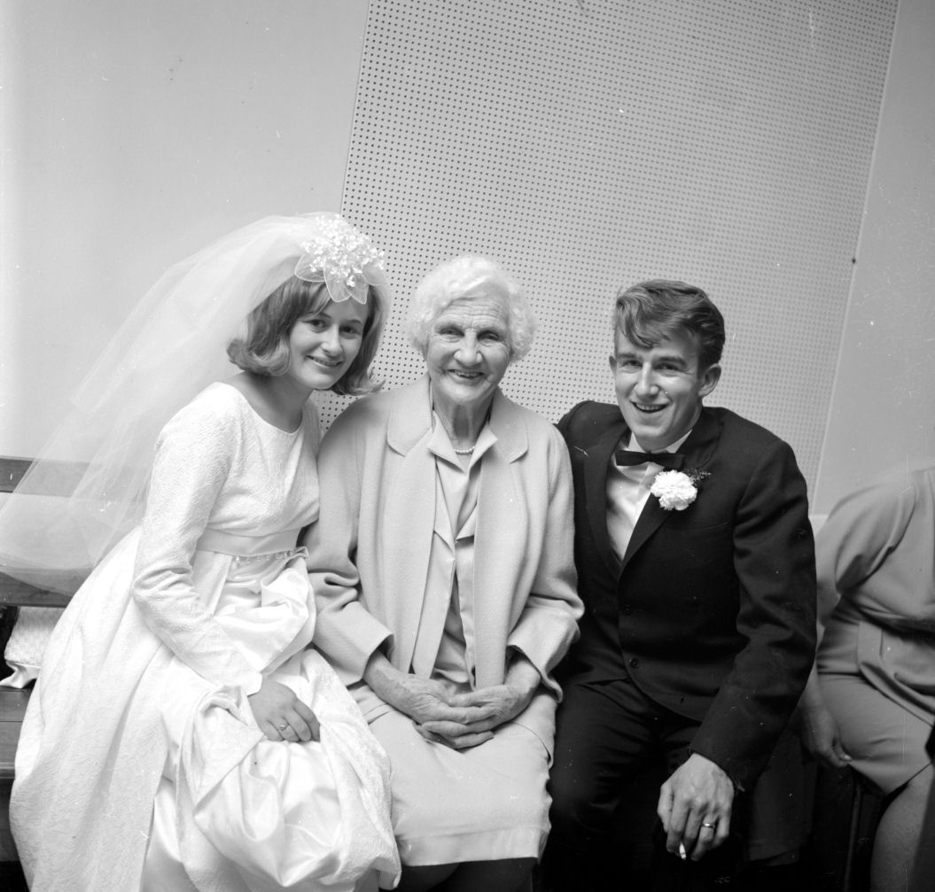 Wedding; William Baillie, Patricia "Patsy" Vare 10.