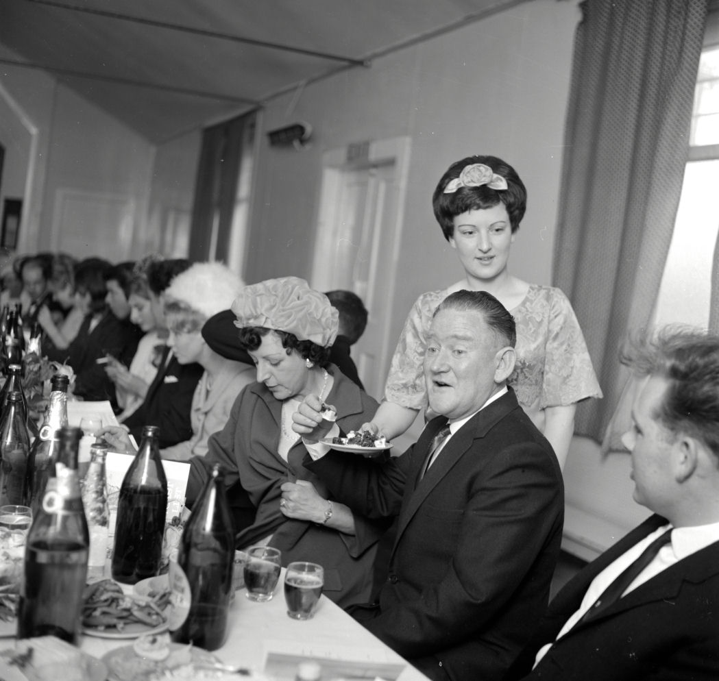 Wedding; William Baillie, Patricia "Patsy" Vare 22; four identified.