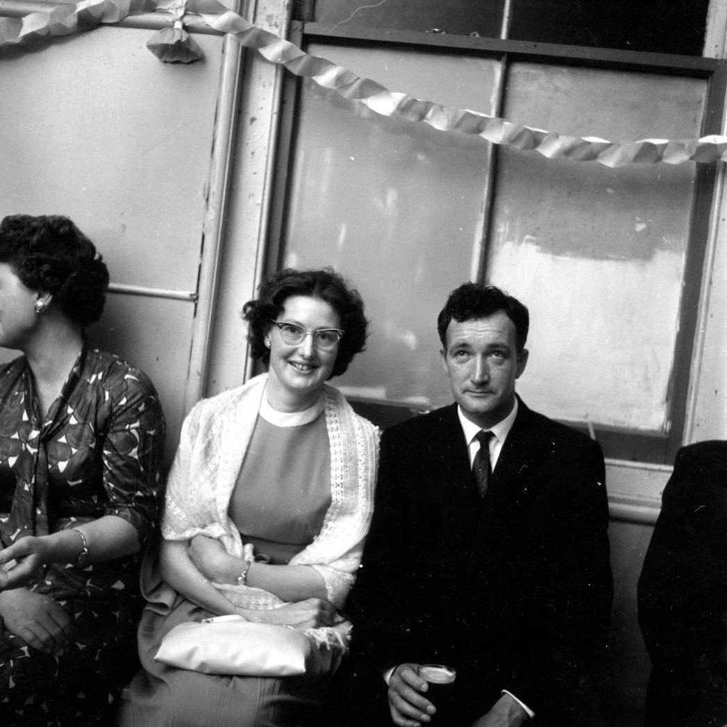 Carol Ross 21st. [P1-7250-9640]