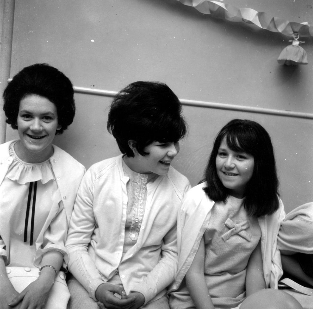 Carol Ross 21st; Judy Bond and sisters; 1965
