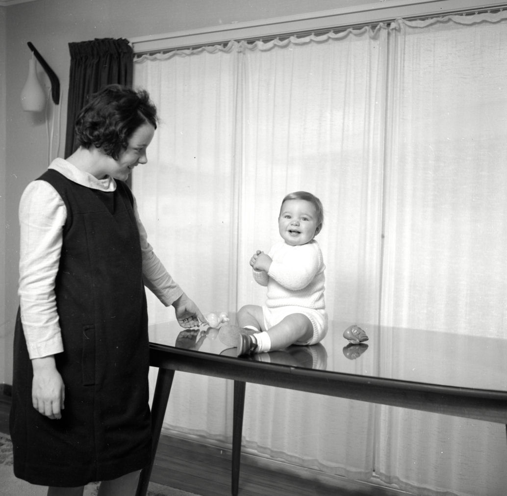 O'Neill mother and baby. [P1-7387-9777]