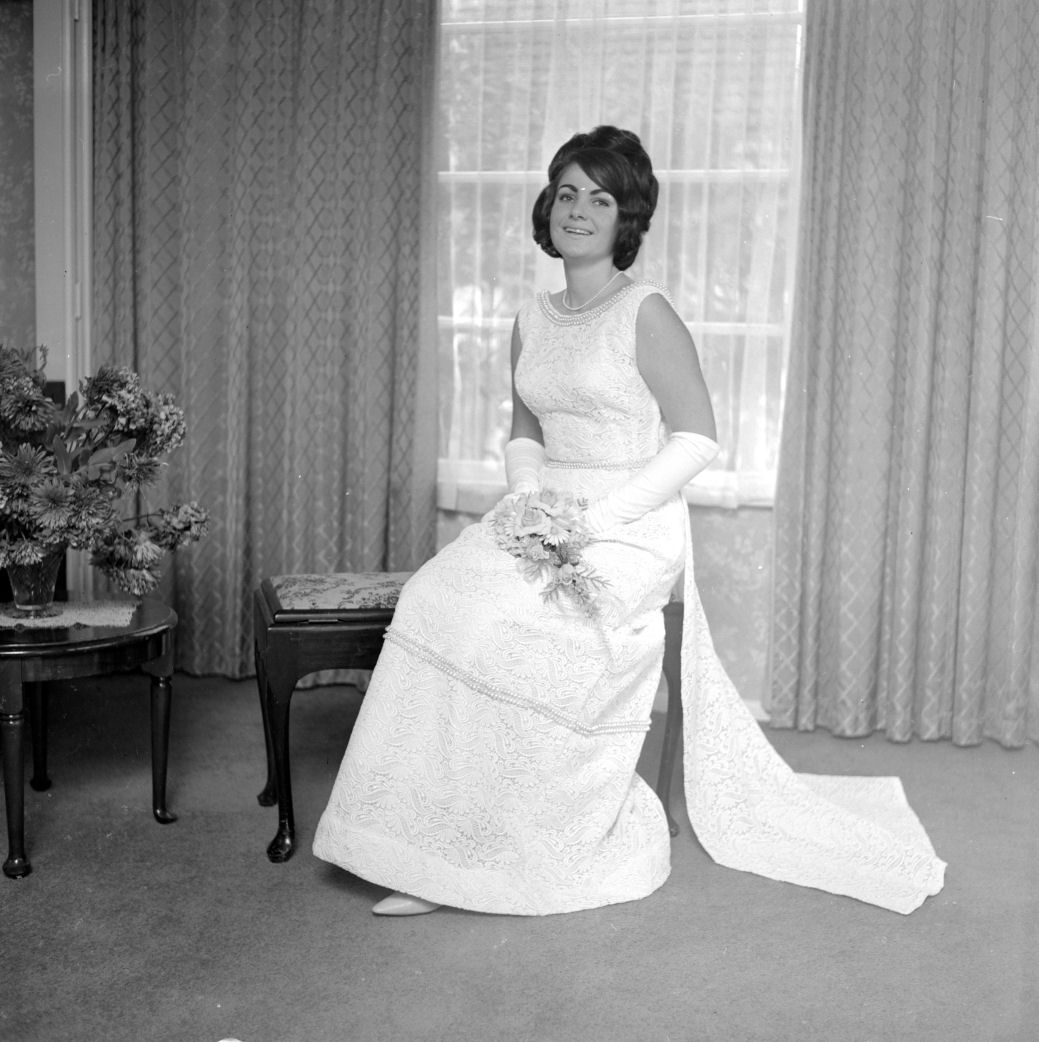 Taylor debutante; daughter of Les Taylor, one-time owner of Taylor's Shoe Store. [P1-7923-10313]
