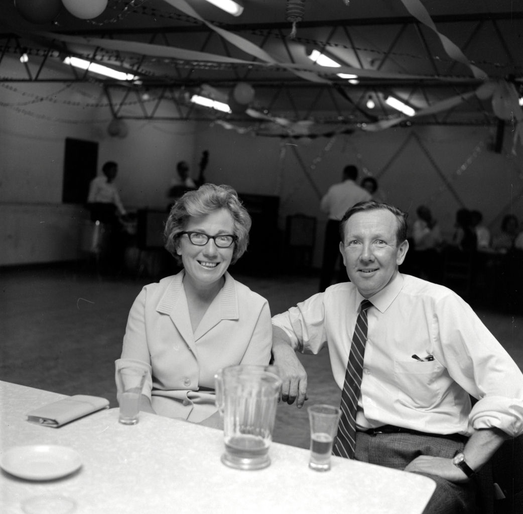 Armstrong 21st [P1-8071-10461].