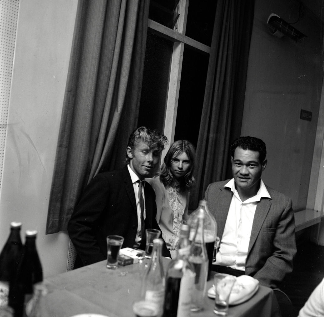 Armstrong 21st [P1-8075-10465].