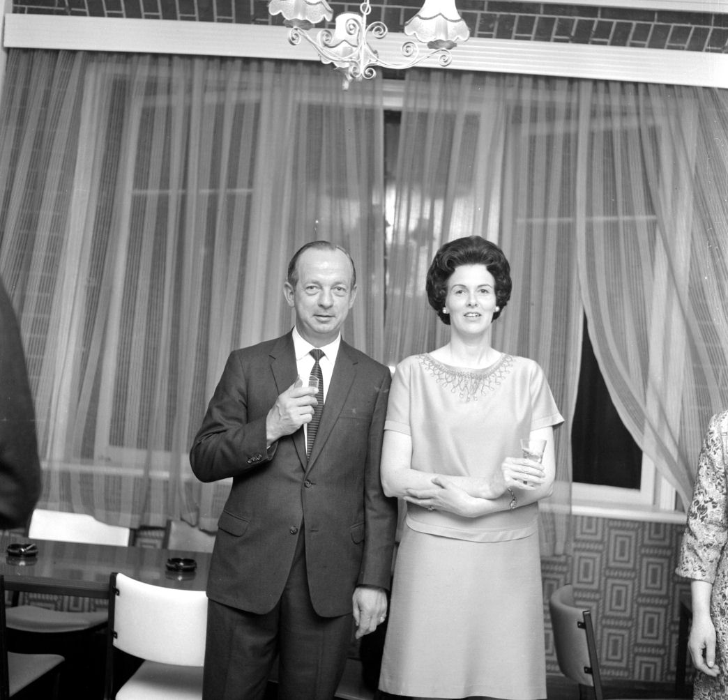 Pahl/Phal(?) 21st, Upper Hutt Club. Gordon and Patricia Hamilton.
