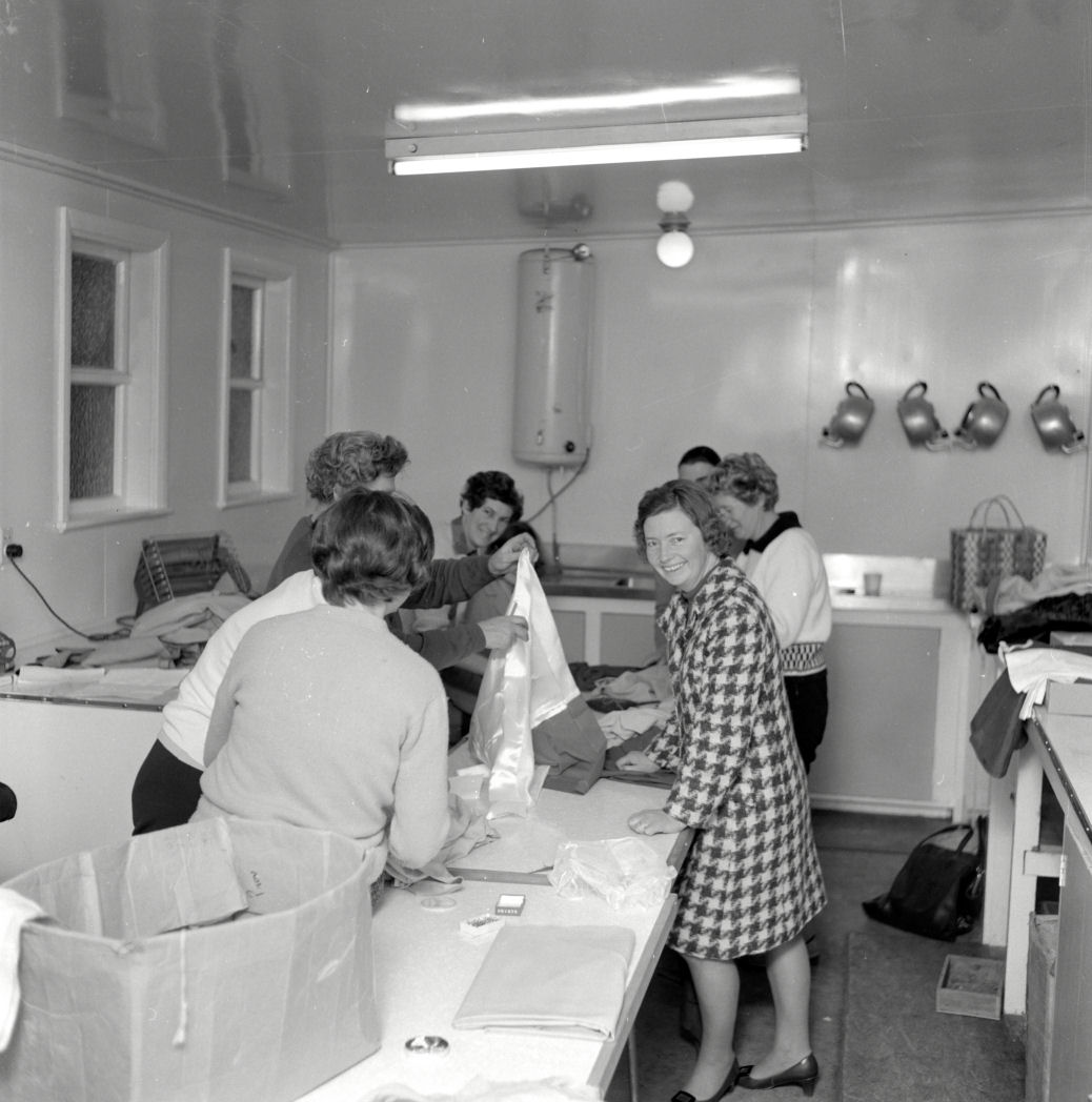 Heretaunga Players; The Thwarting of Baron Bolligrew: working bee.