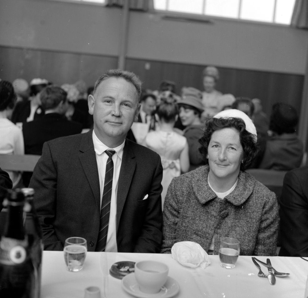 Wedding; Brian John Pearce and Dale Susan Stewart; 29; Malcolm and Noeline Pearce. [P1-8782-11172]