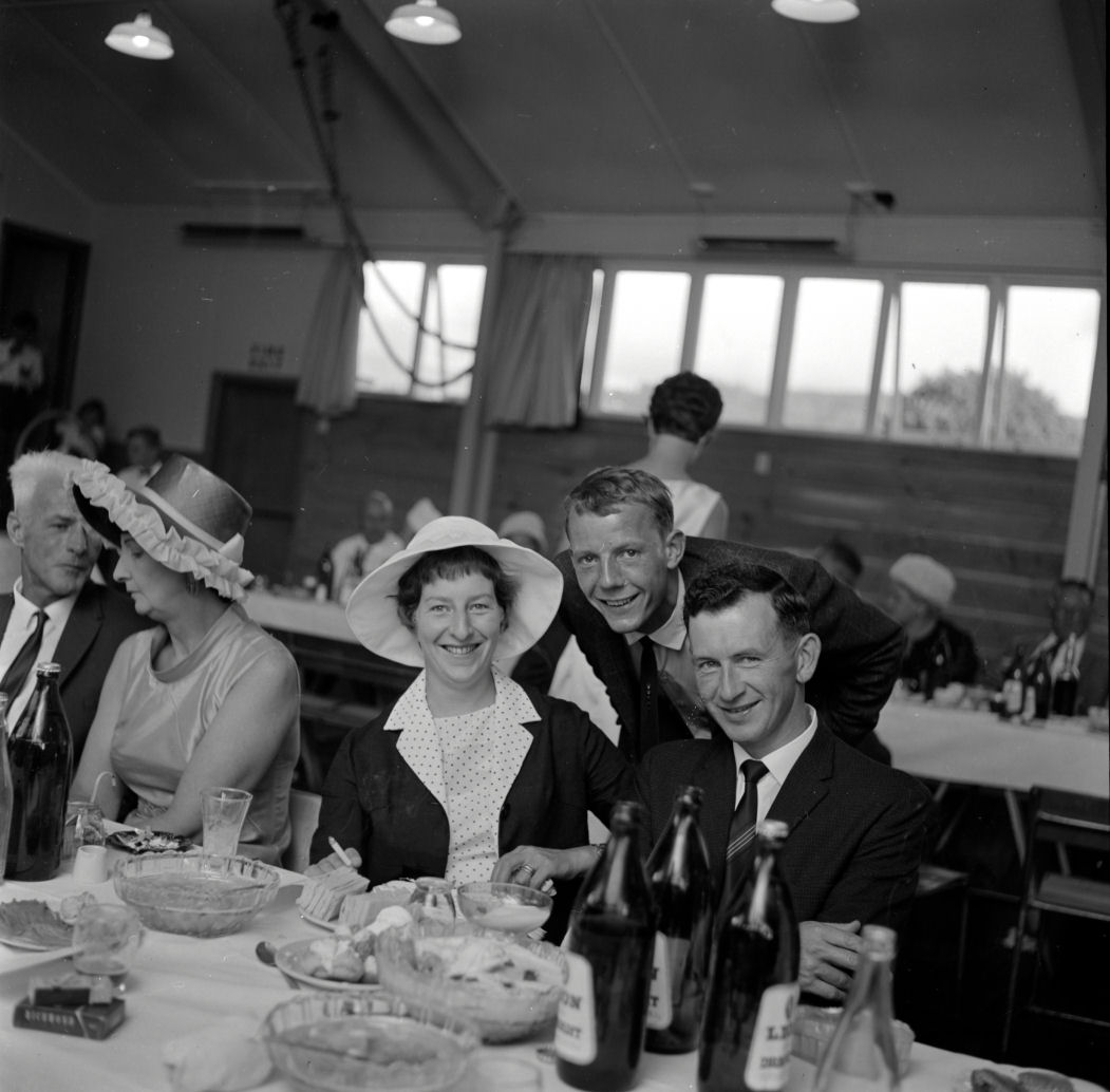Wedding; Kenneth Cherry, Beverley Williams 21. [P1-8856-11246]