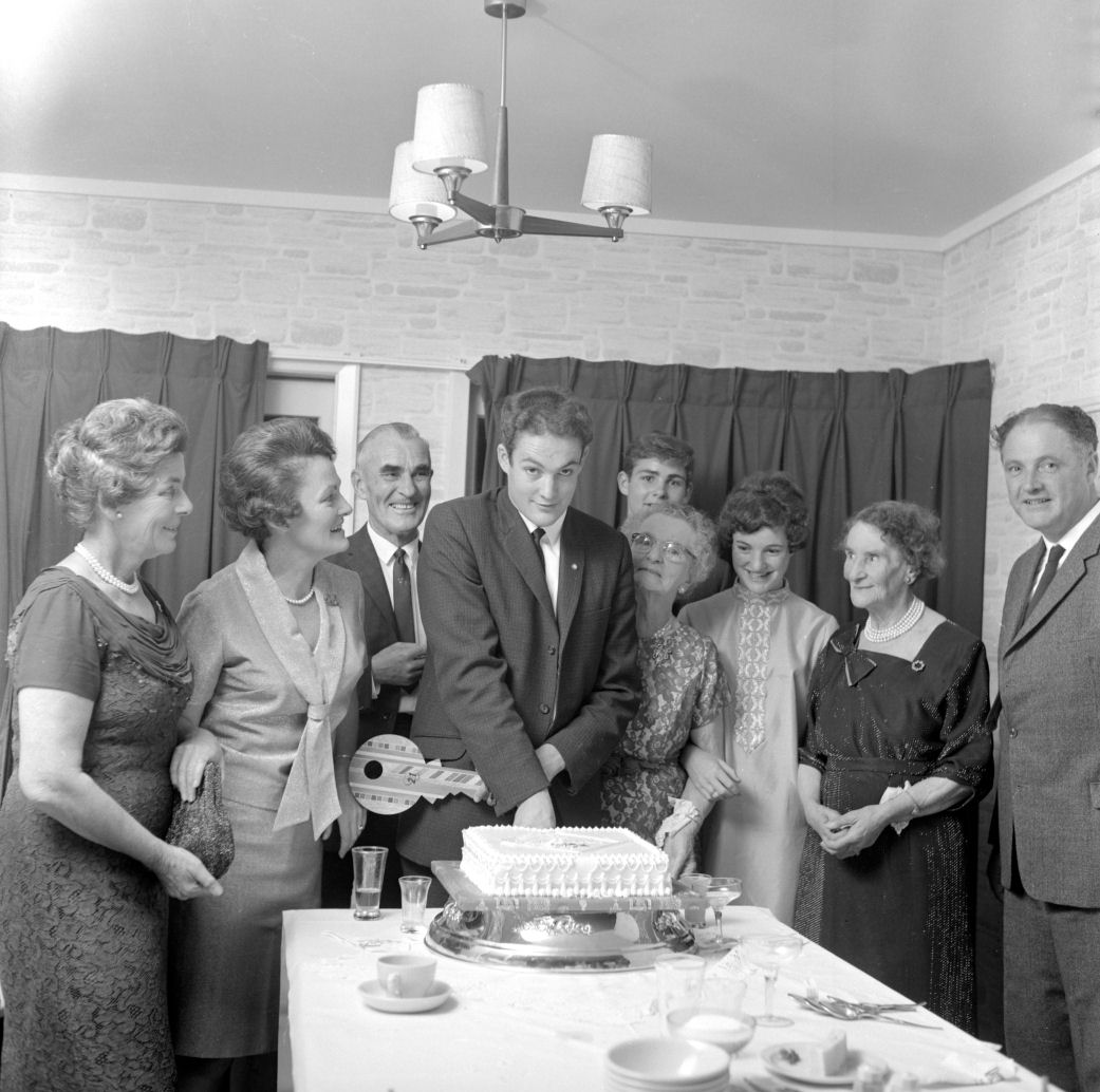 Bath 21st [P1-8888-11278]