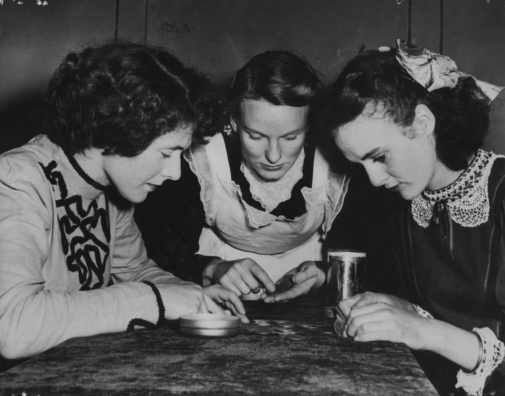 Heretaunga Players; Pink String &amp; Sealing Wax: Kay Hooper (centre).