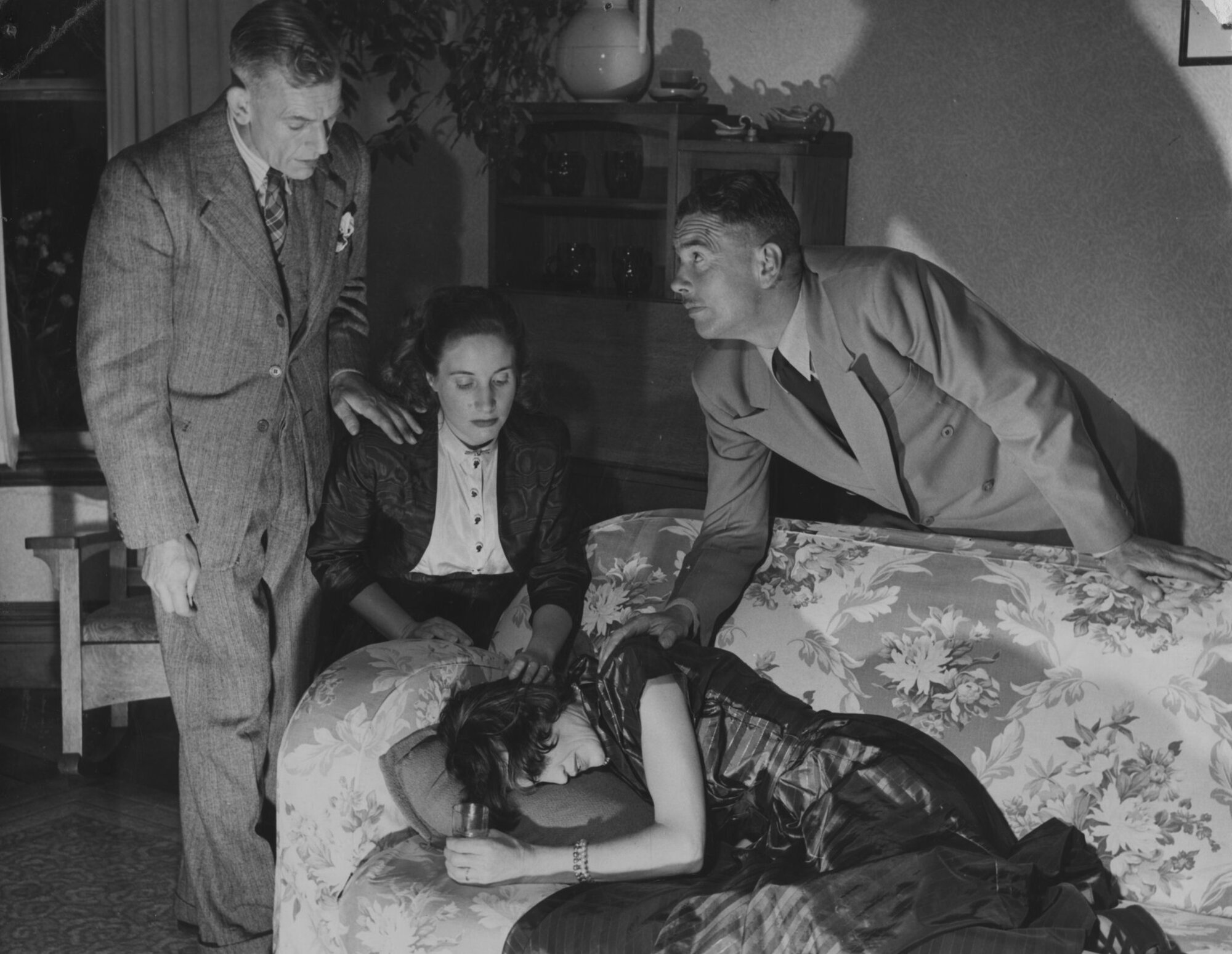 Heretaunga Players; Lovers' Leap: Richard Bradley, unknown, Julia Bradley, Robert McNicol.