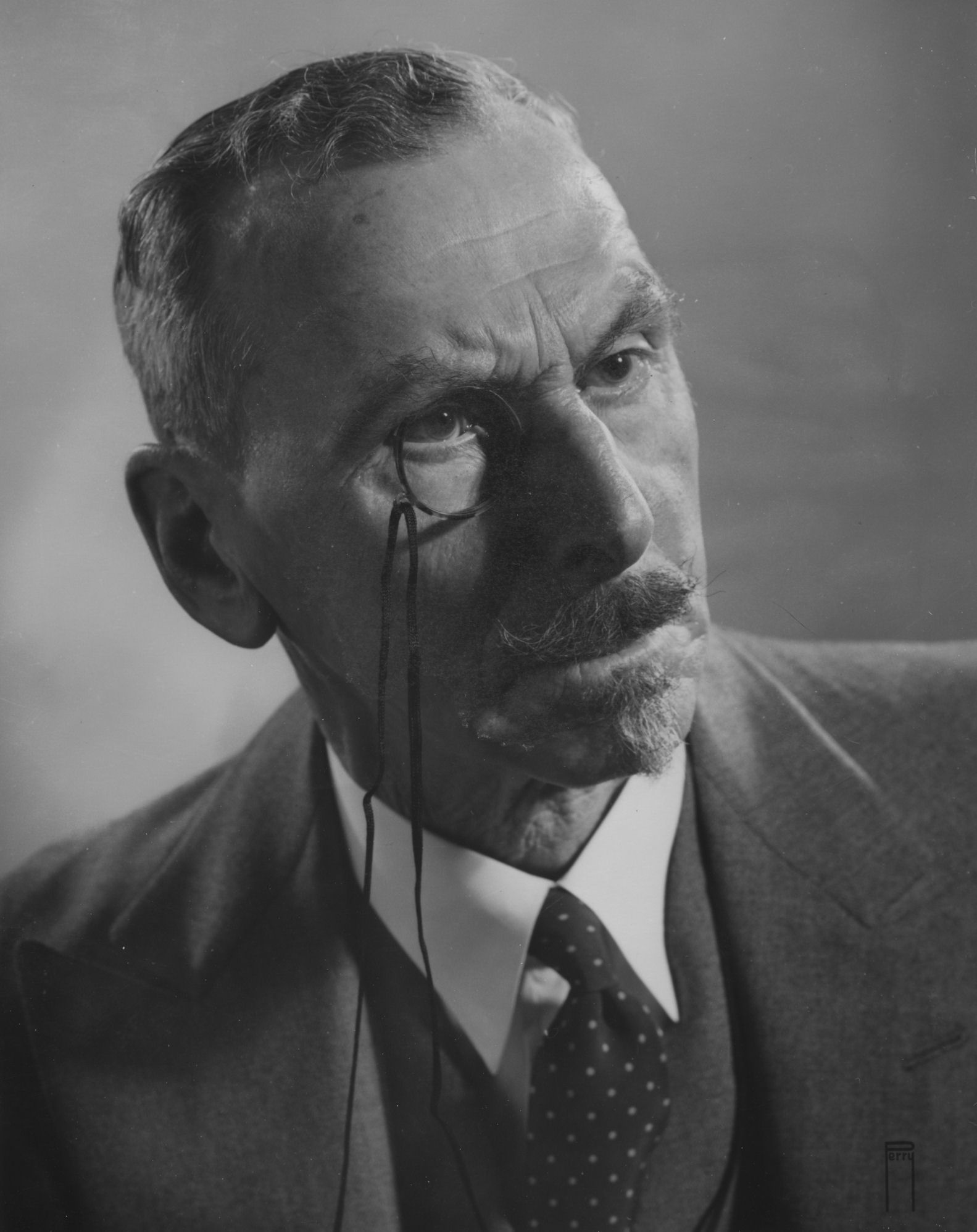 Heretaunga Players; Pygmalion: Edward Nicolaus, 'Colonel Pickering'; actually played by Dick Bradley.