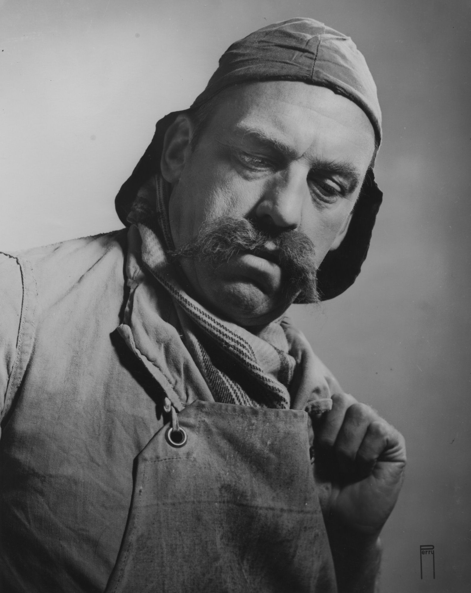 Heretaunga Players; Pygmalion: Charles Walker, `Alfred Doolittle'.