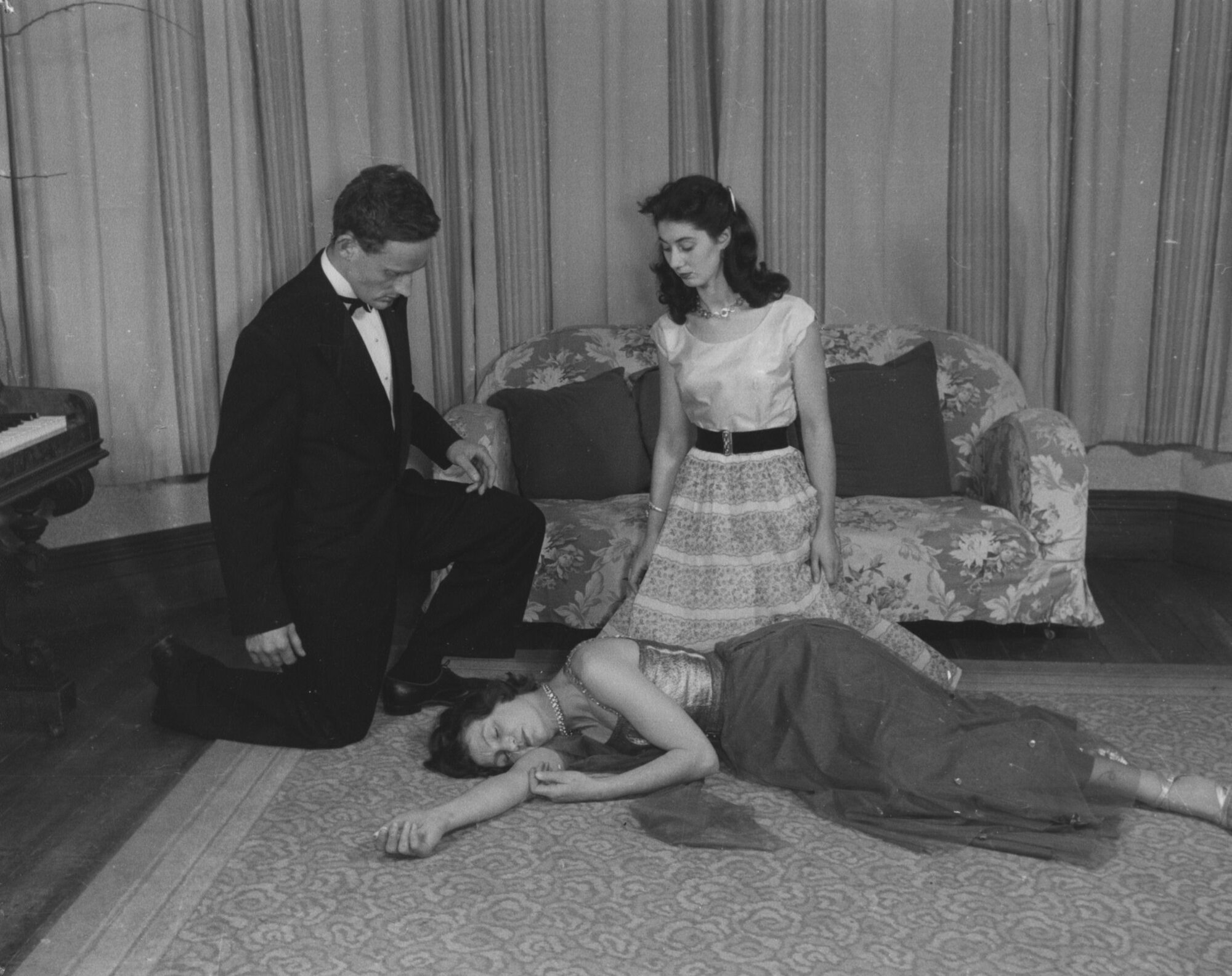 Heretaunga Players; Hay Fever: Peter Du Chateau; Julia Bradley, on floor; Pat Long.