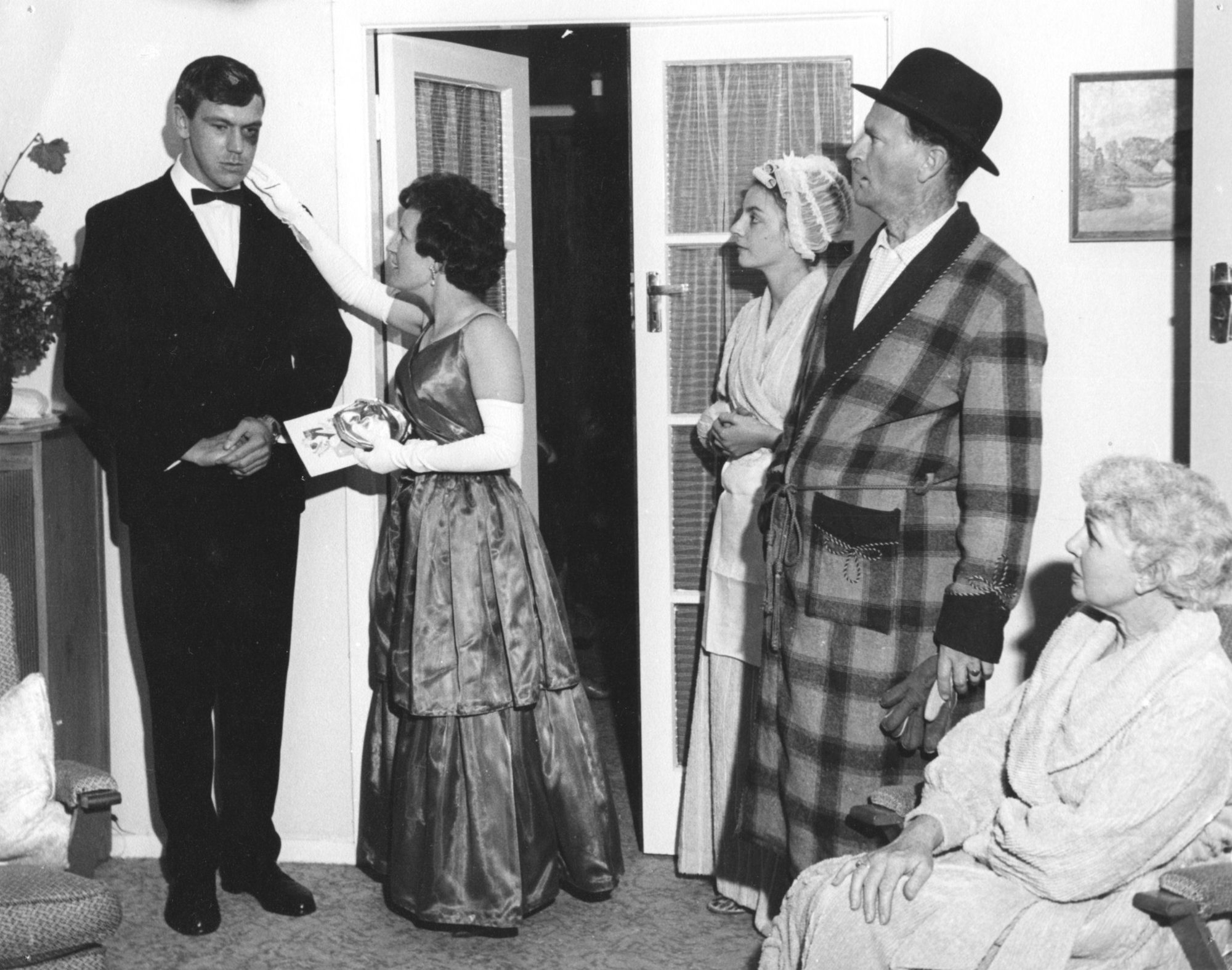 Heretaunga Players; One Wild Oat: Frank Summers, Cynthia Gorrie, Carol Hoskins, Norman Kemble, Diana Bramwell.