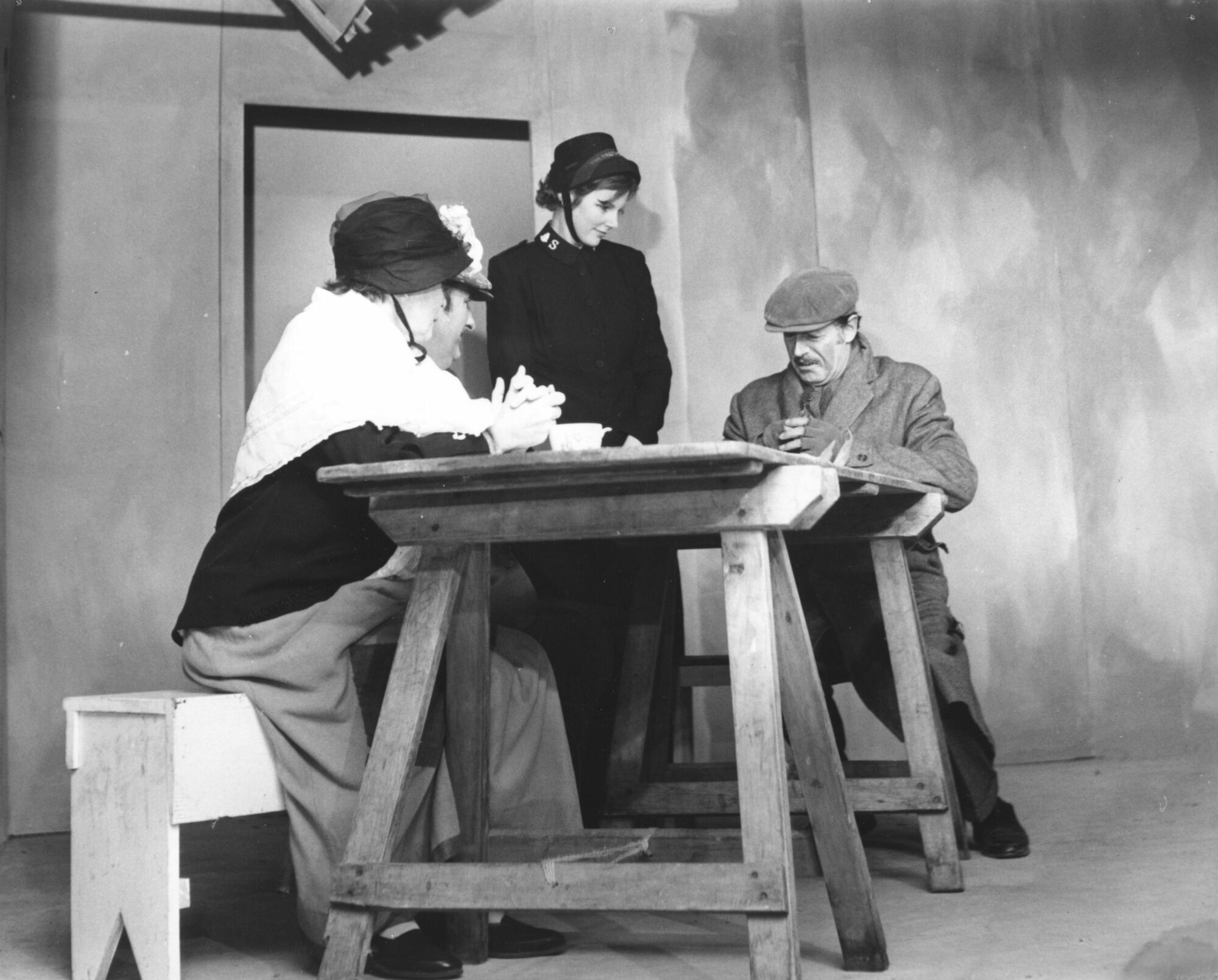 Heretaunga Players; Major Barbara: Eileen Evans, Jim Grant, Glynis Evans, Bob Gillespie. 