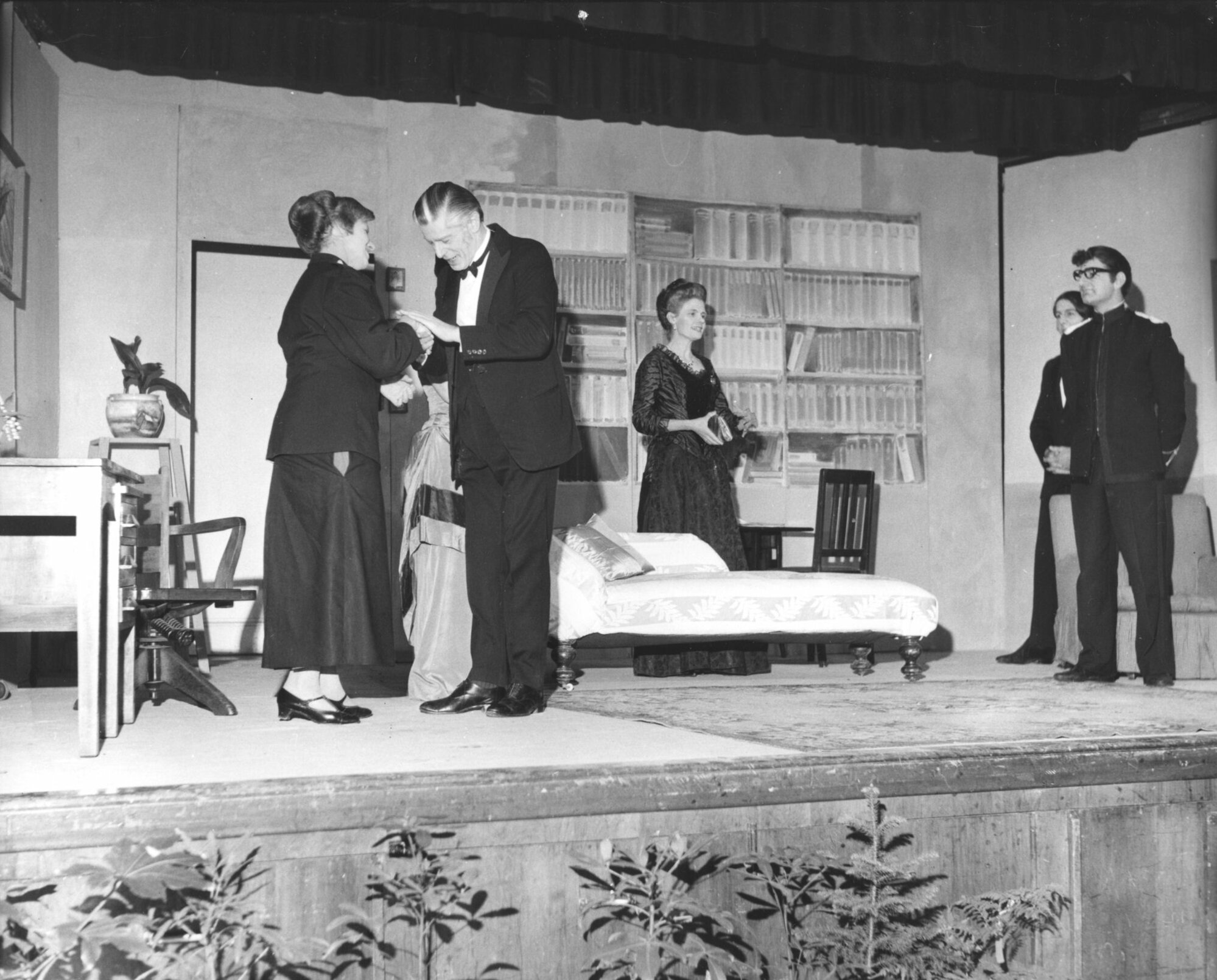 Heretaunga Players; Major Barbara: Jocelyn Holmes, Jim MacFarlane, Geraldine Sims, Damon Collin, David Archer.