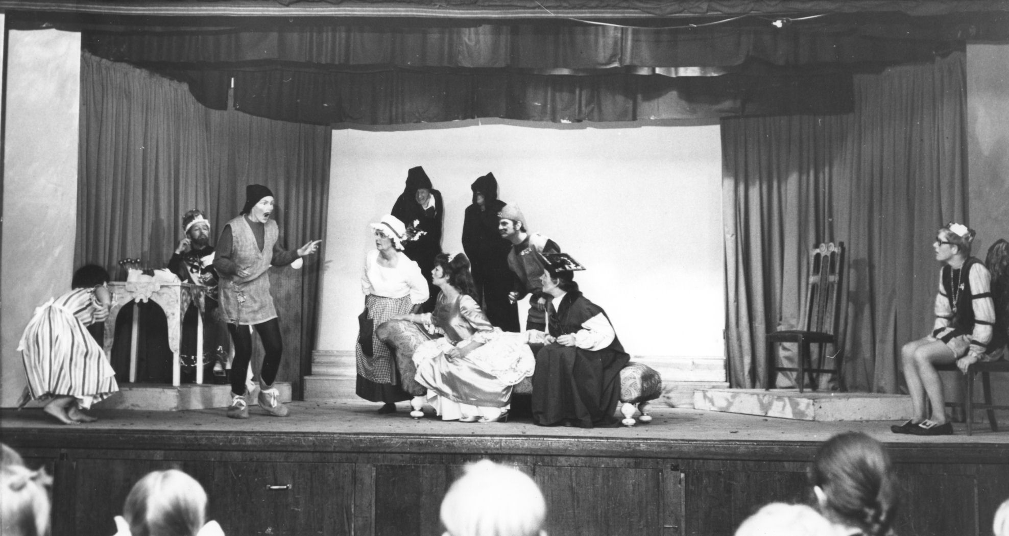 Heretaunga Players; New Clothes for the Emperor: Williams, Gillespie, Piper, Williams, Svenson, Jones, Evans, Archer, Evans, White.