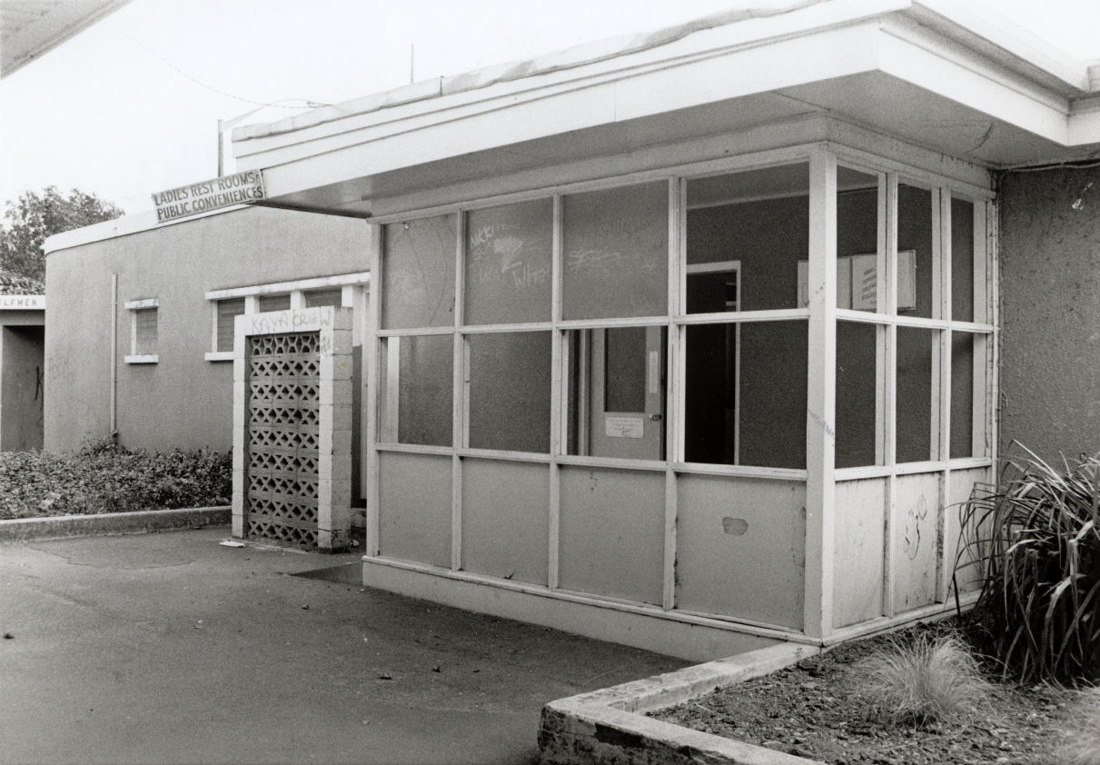 Queen Street; public toilets in the car park. Upper Hutt City Library
