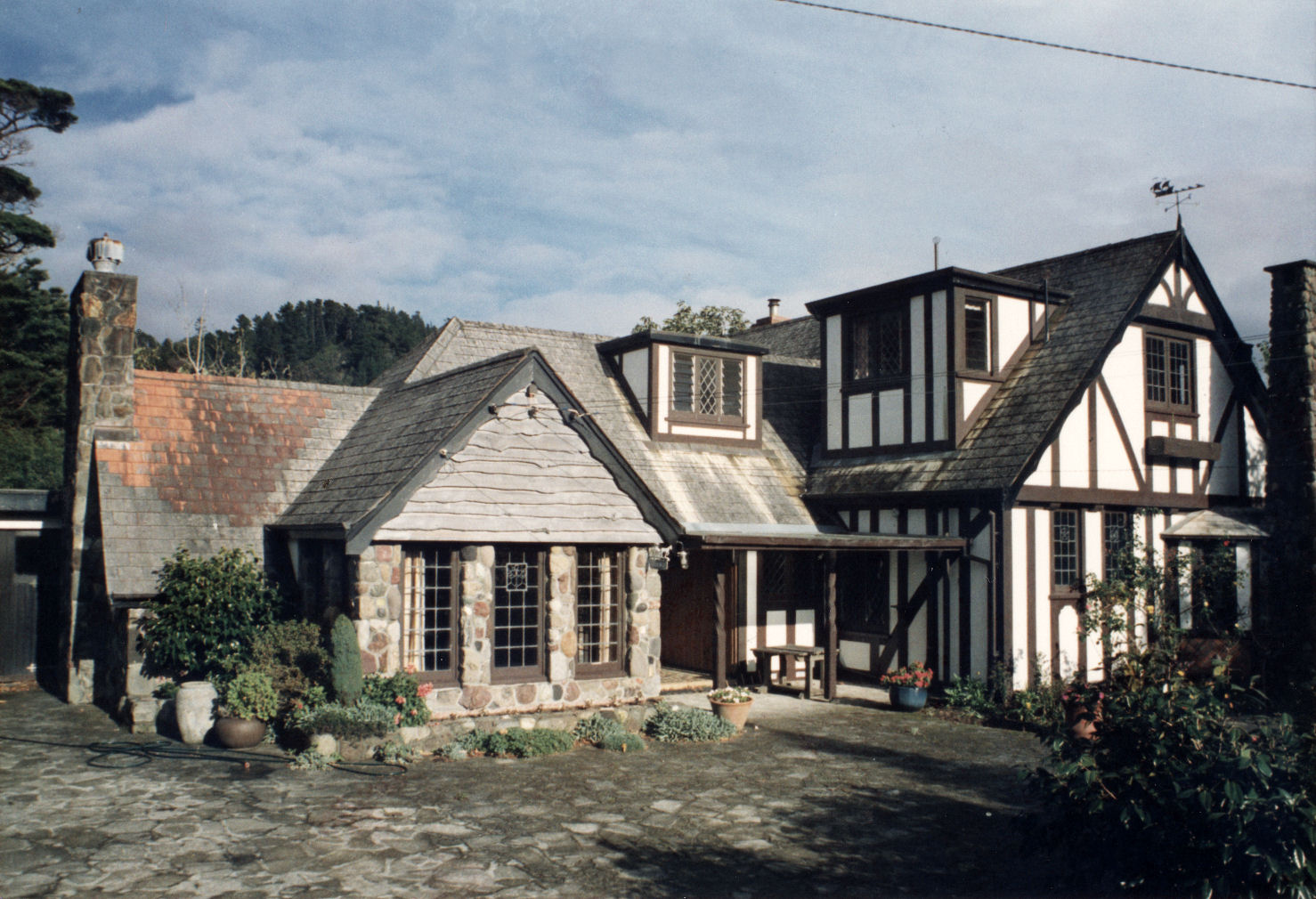 50 Blue Mountains Road, Beechdale; Pickerill home.