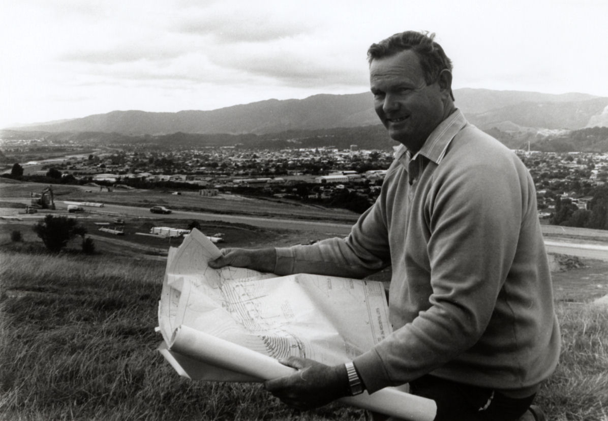 Craig's Flat; M and M Construction manager Peter McKenzie checks development work.