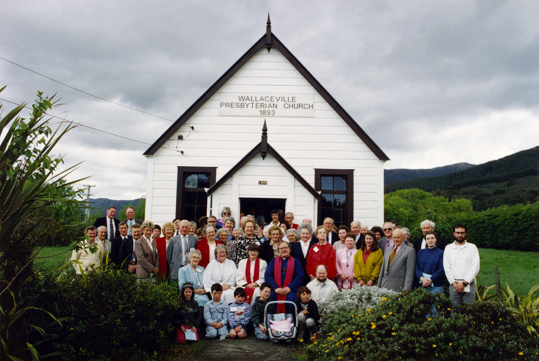 Wallaceville Presbyterian Church; centenary congregation.
