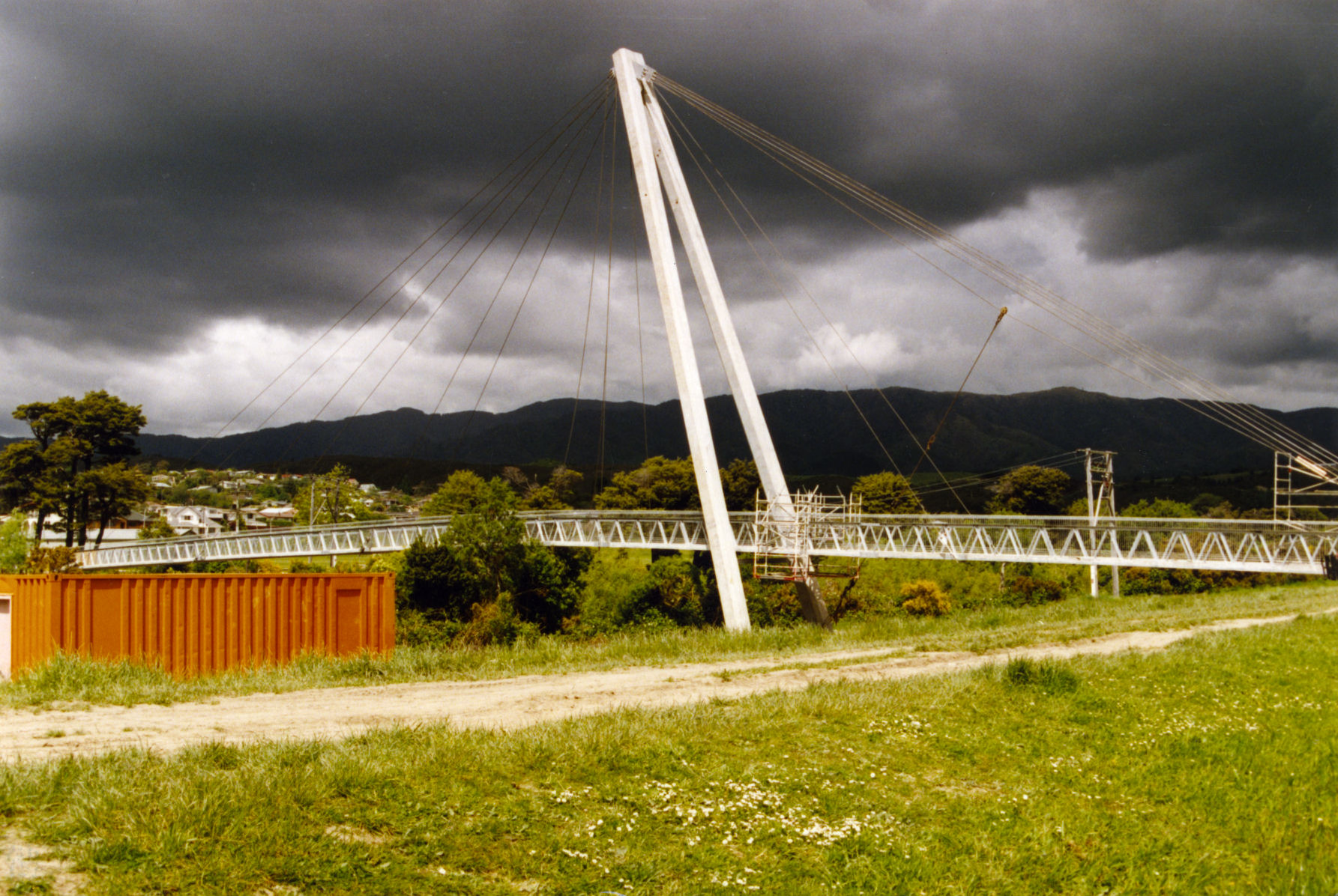 Totara Park; footbridge to Harcourt Park, seen from the Totara Park stop-bank, looking south-east.