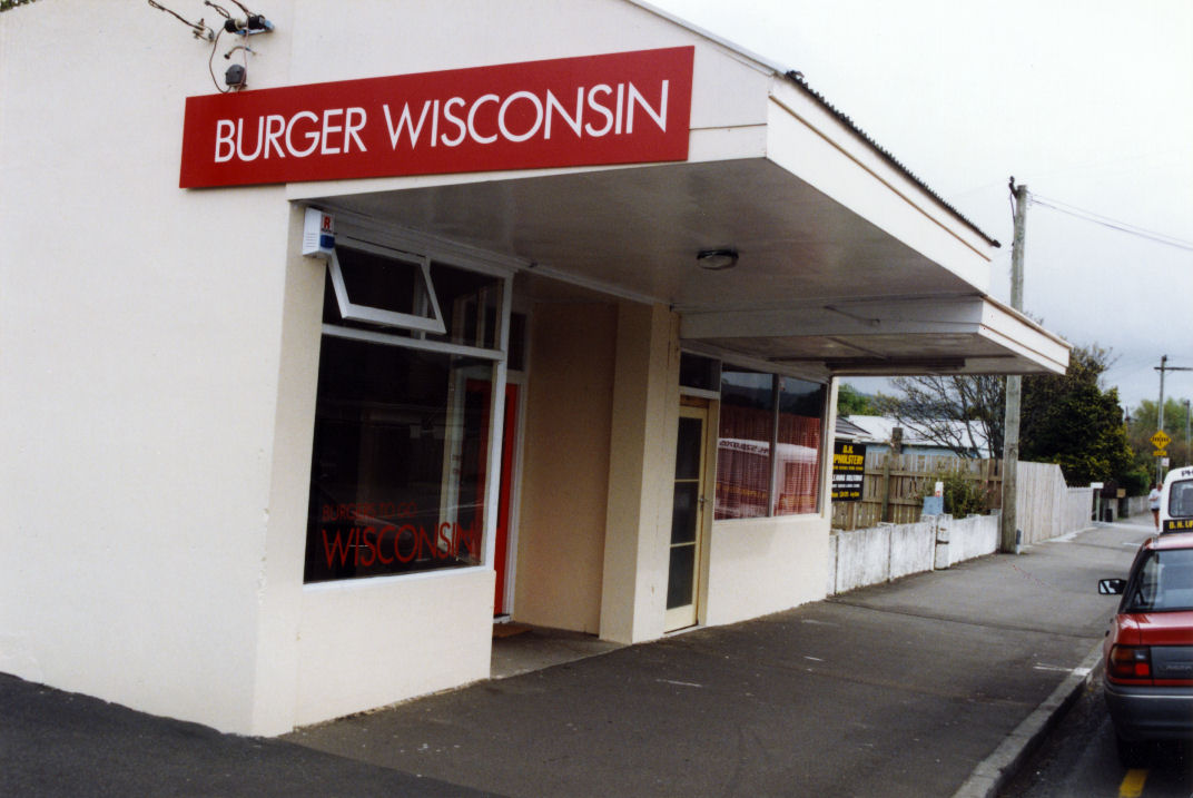 Fergusson Drive; No.  488; Burger Wisconsin.
