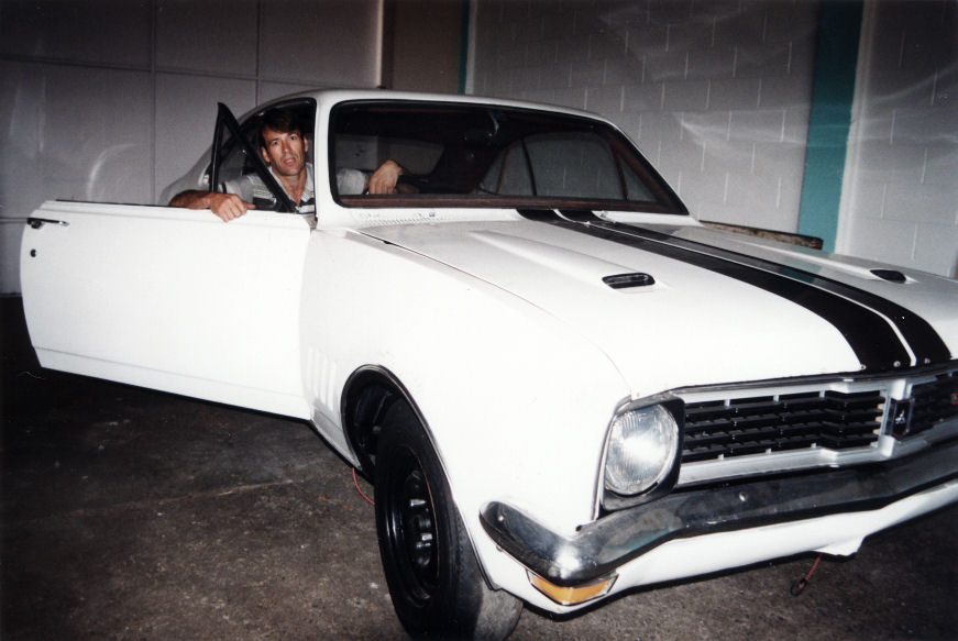 Dave Stokes; engine rebuilder and part-time 'Leader' photographer, and his Holden HT Monaro.