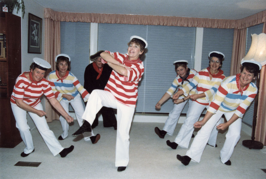 Wesley Revue; a scene from the beginning of "Settling Oz".