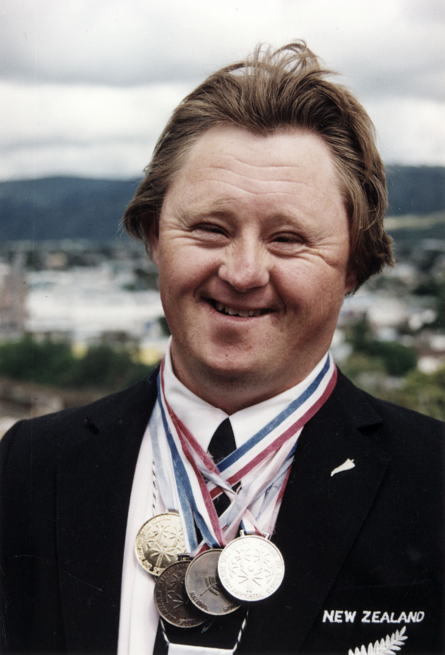 Swimmer Peter Spijkerman and medals; 1993