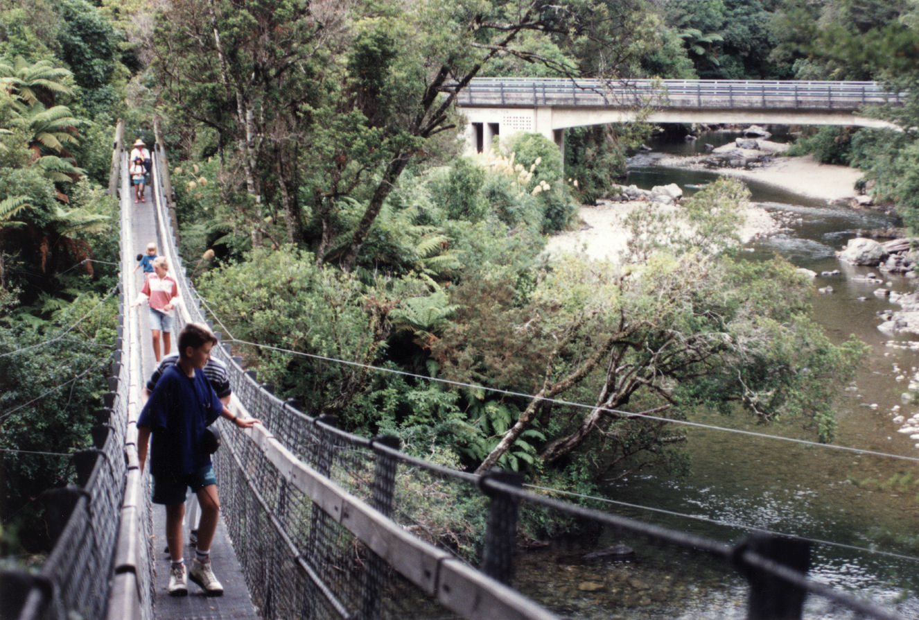 Kaitoke waterworks; suspension and road bridges. | Upper Hutt Libraries