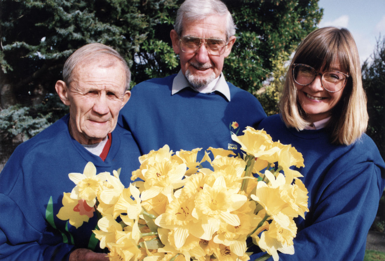 Cancer Society; annual Daffodil Day; Gerry Marshall, Steve Ogilvie, Linda Mellows.