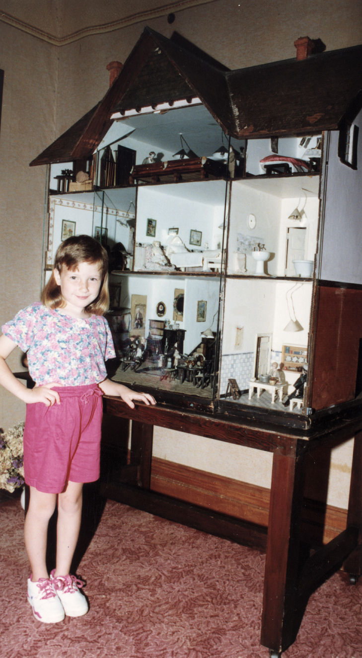 Golders' Cottage; 60-years-old dolls' house.