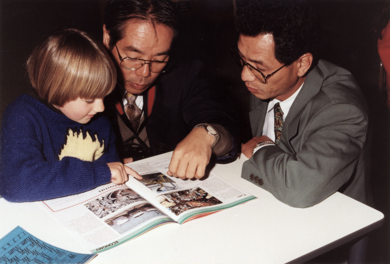 Birchville and Maoribank Schools visited by 23 Japanese teachers.