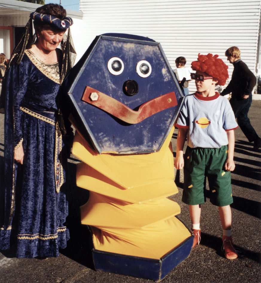 Fraser Crescent School's character parade
