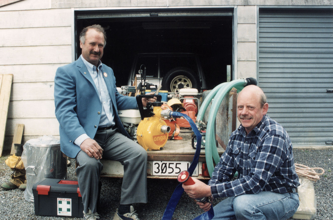 Akatarawa Valley Emergency Response Team, AVERT; Bruce Bold, Gary Young.