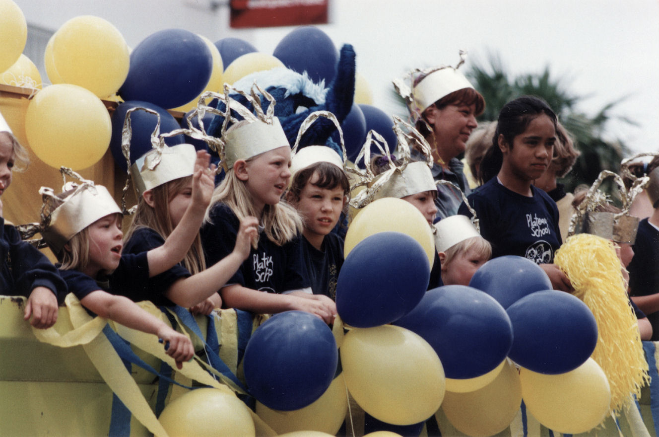 Christmas parade 1999; Plateau School.