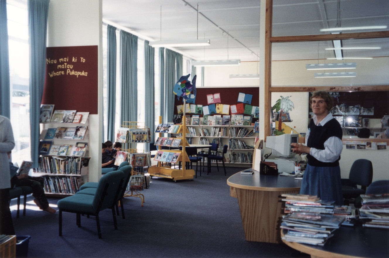 Fraser Crescent School upgrade; librarian Marian Juliff in the spacious new library.