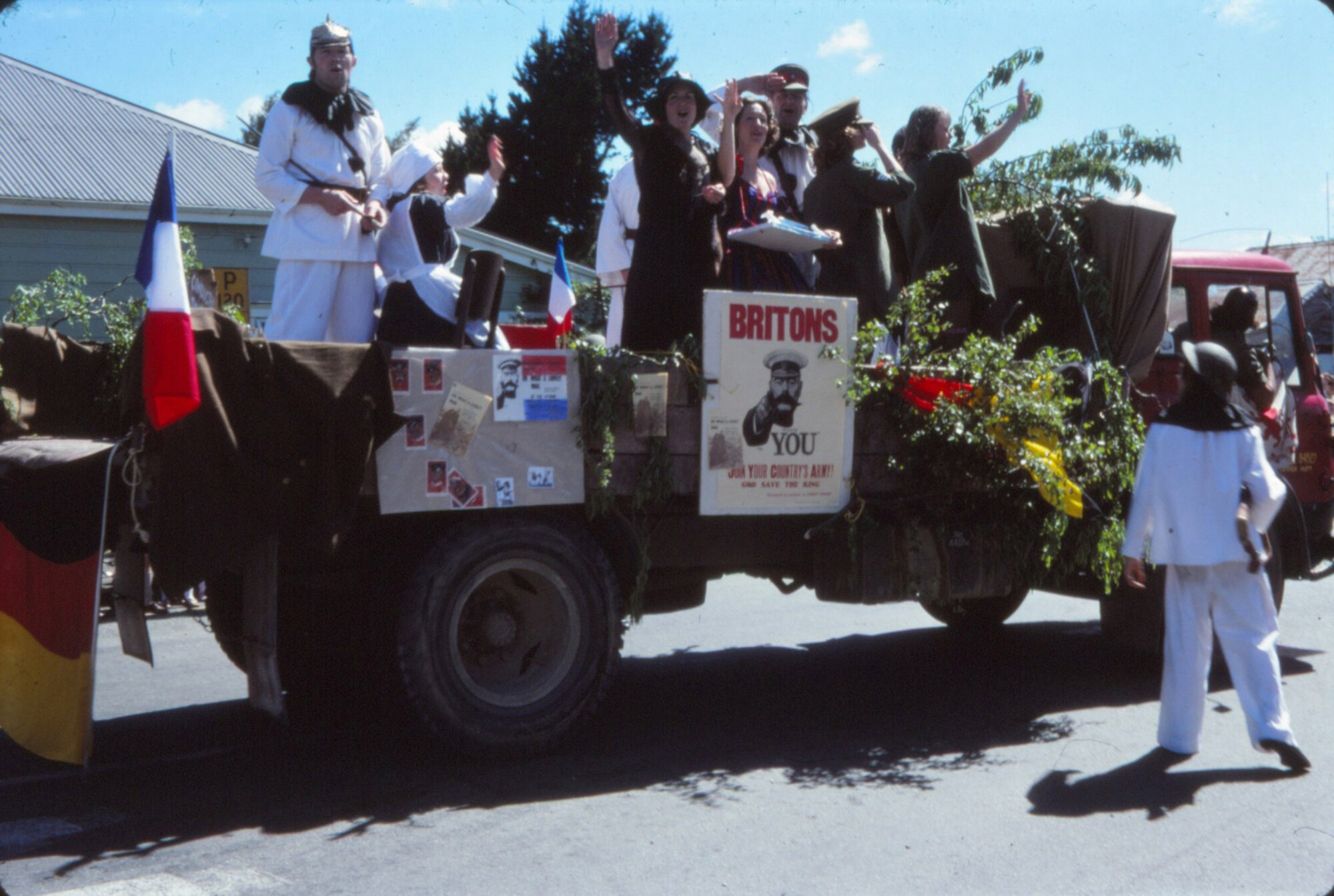 Christmas Parade 1977; Heretaunga Players 1.