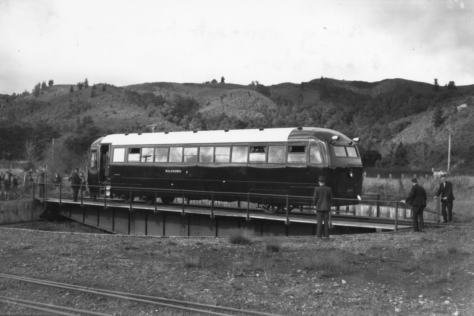 Wairarapa-class railcar Rm-4 'Maahunui' on the Upper Hutt turntable; 1936.
