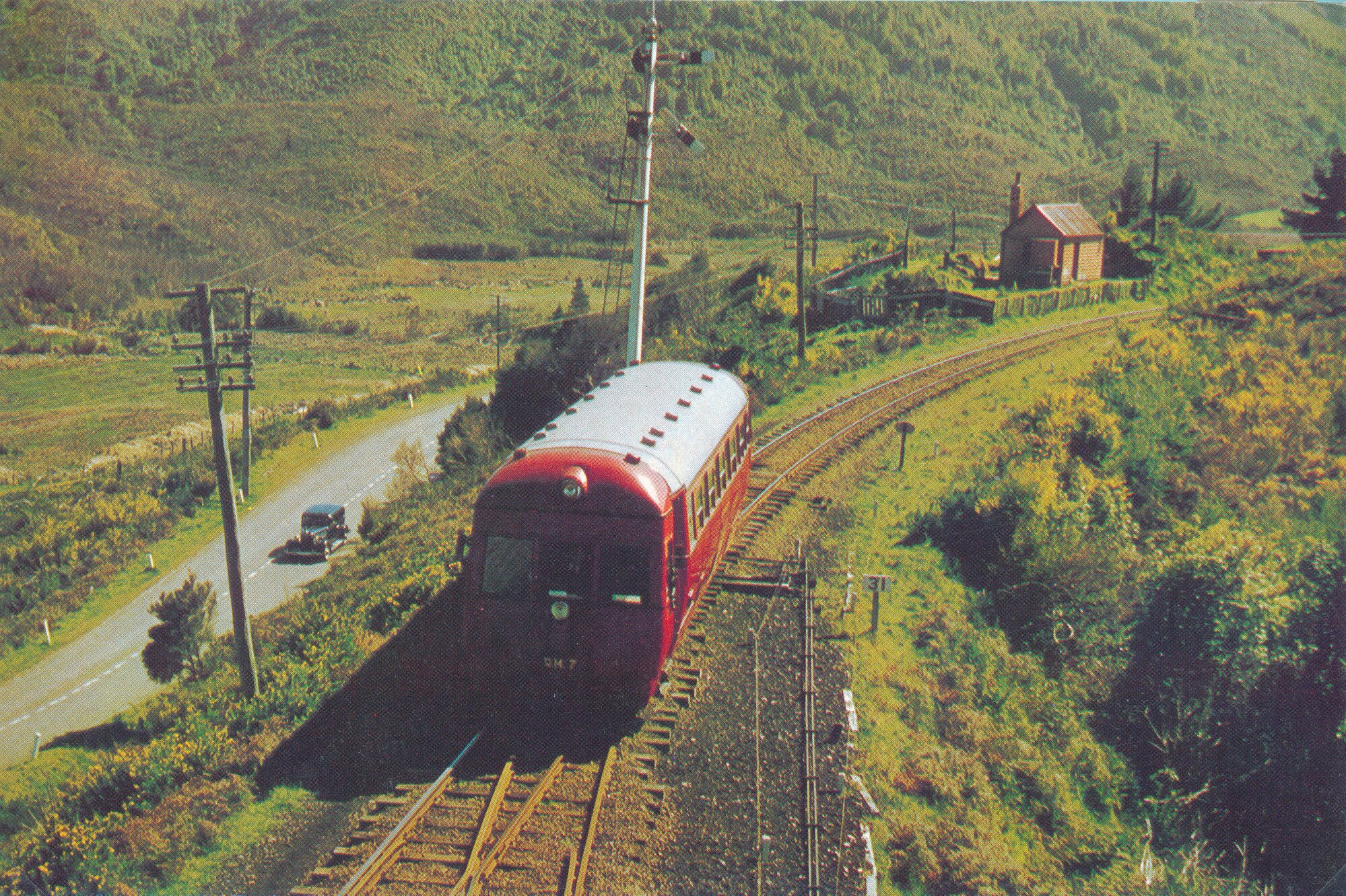 Wairarapa-class railcar RM-7 'Matahourua' arriving at Kaitoke