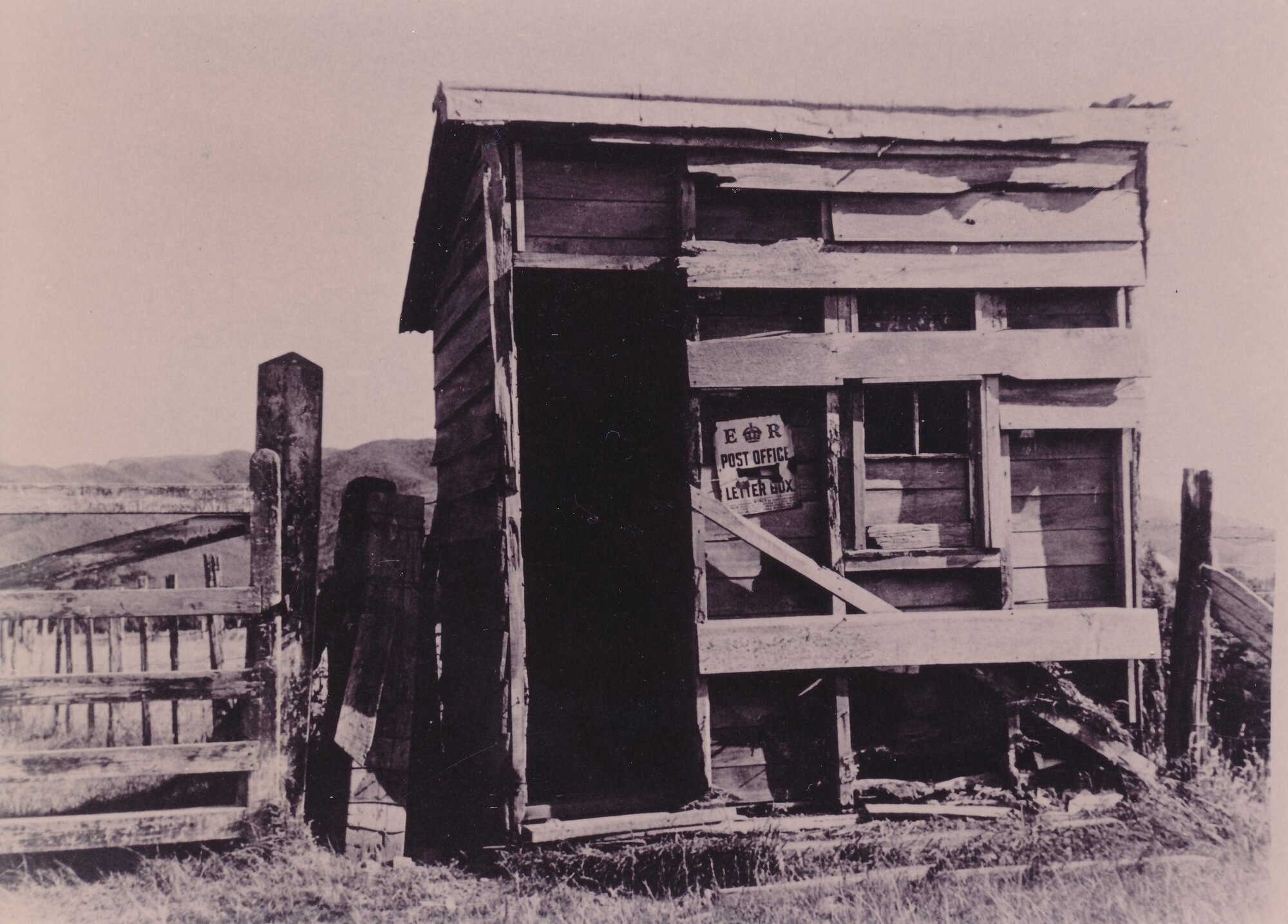 Mangaroa Post Office