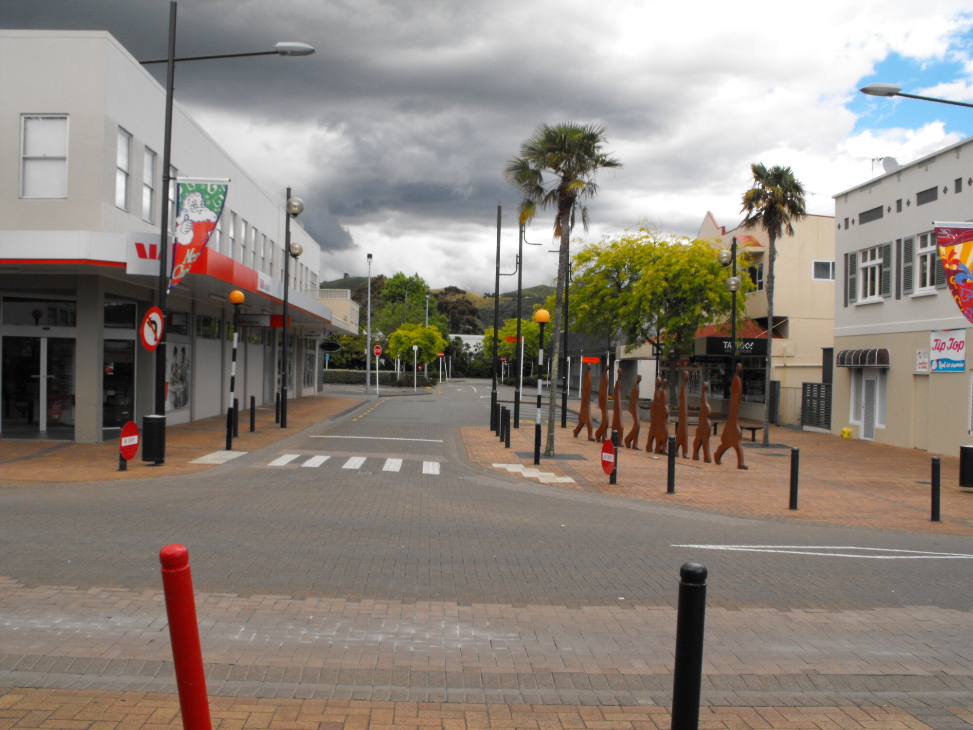 Main Street, south side; No. 149; Russell Street