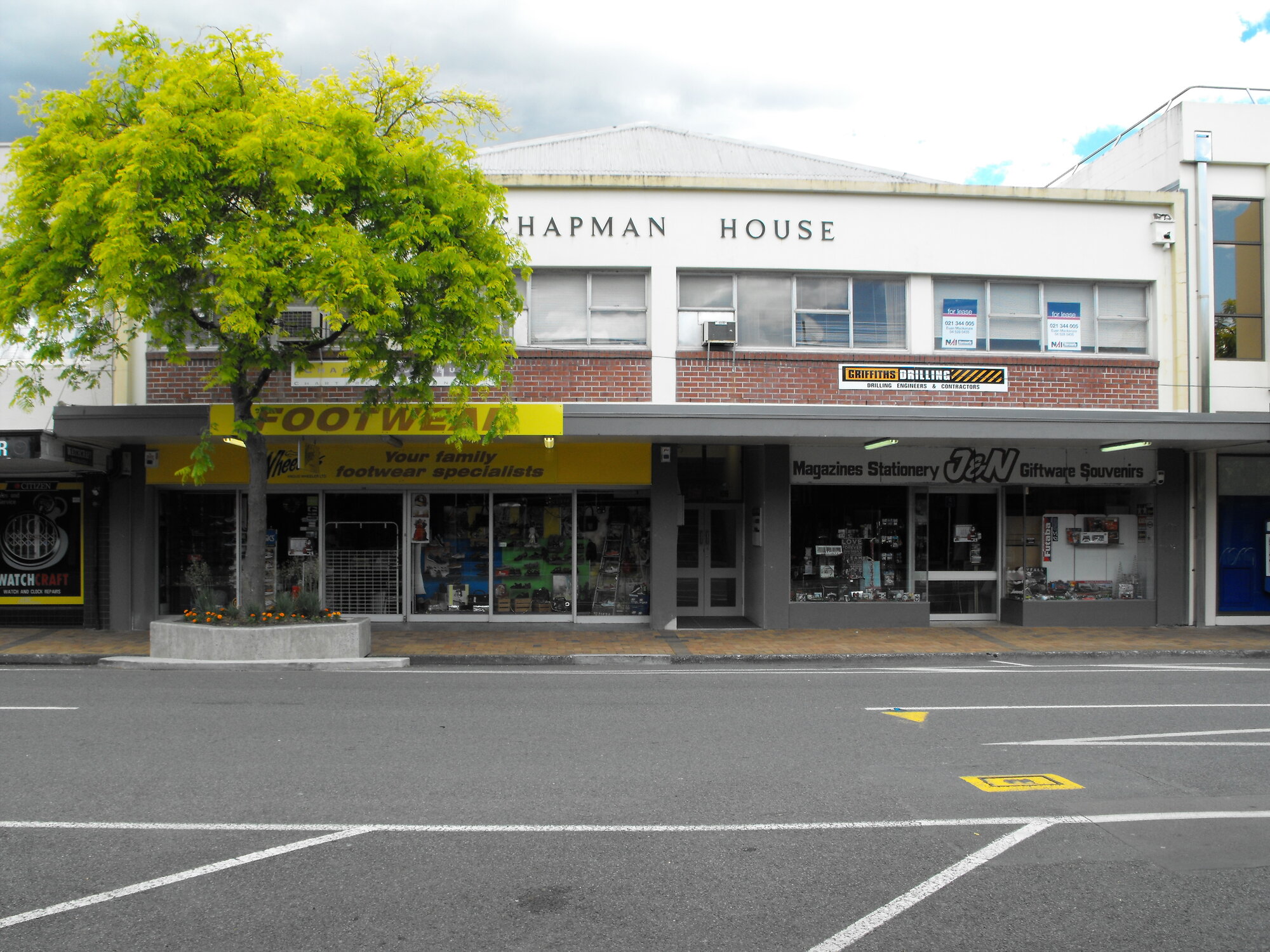Main Street, south side; No. 106-110; Chapman House