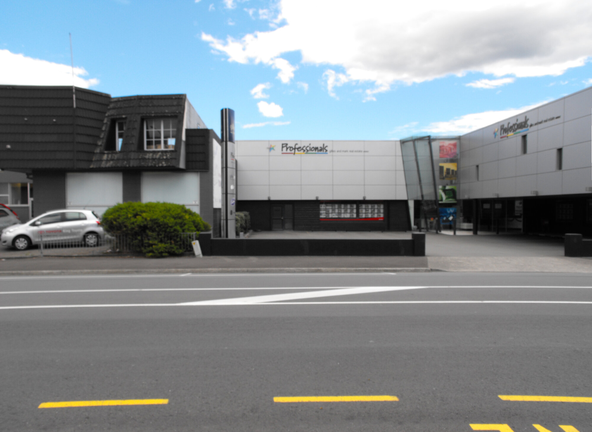 Gibbons Street, west side; No.  5-7; Gillies Group.