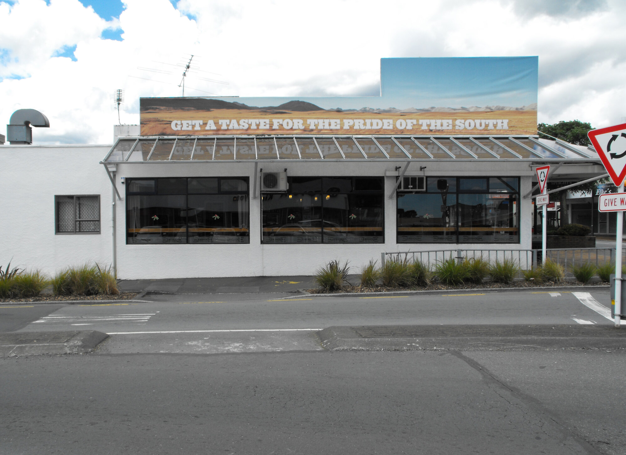 Gibbons street, east side; No.  0; Glasshouse Bar &amp; Cafe