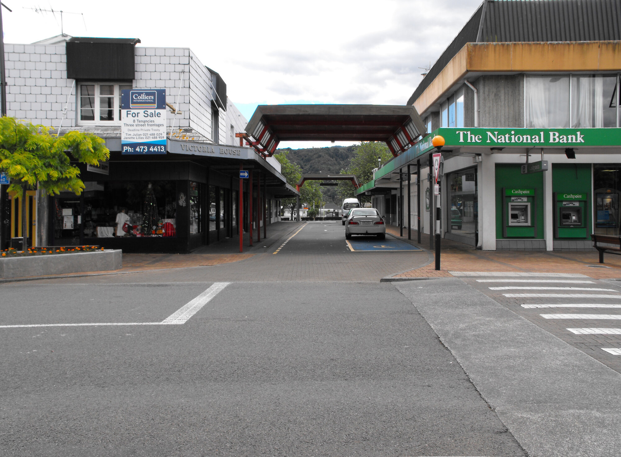 Main Street, north side; No. 129-133